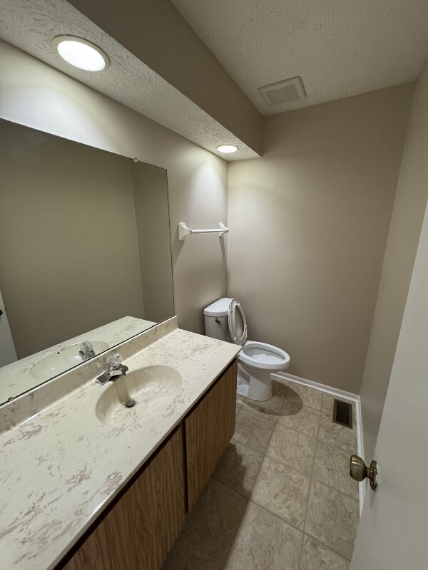 Building Photo - 7766 Hansgrove Ct