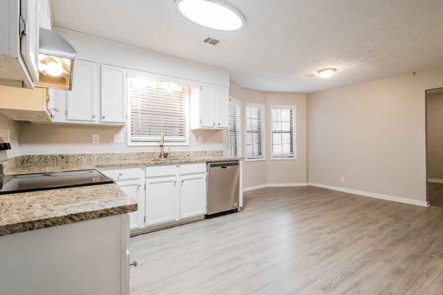 Building Photo - 2127 Atkinson Ln