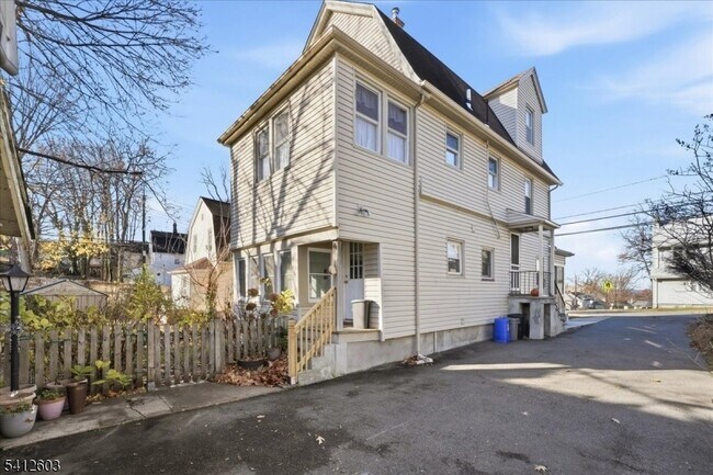 Building Photo - 30 Central Ave