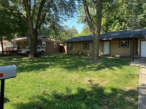 Building Photo - 3 bed 2 bath 1 car garage in Bolivar!
