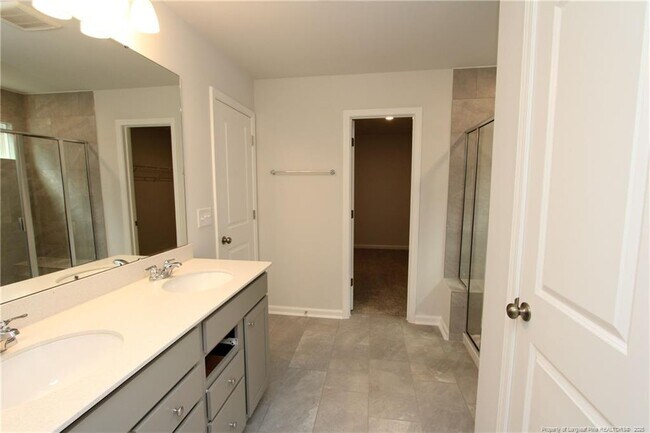 Building Photo - 461 Grange Farm Pl