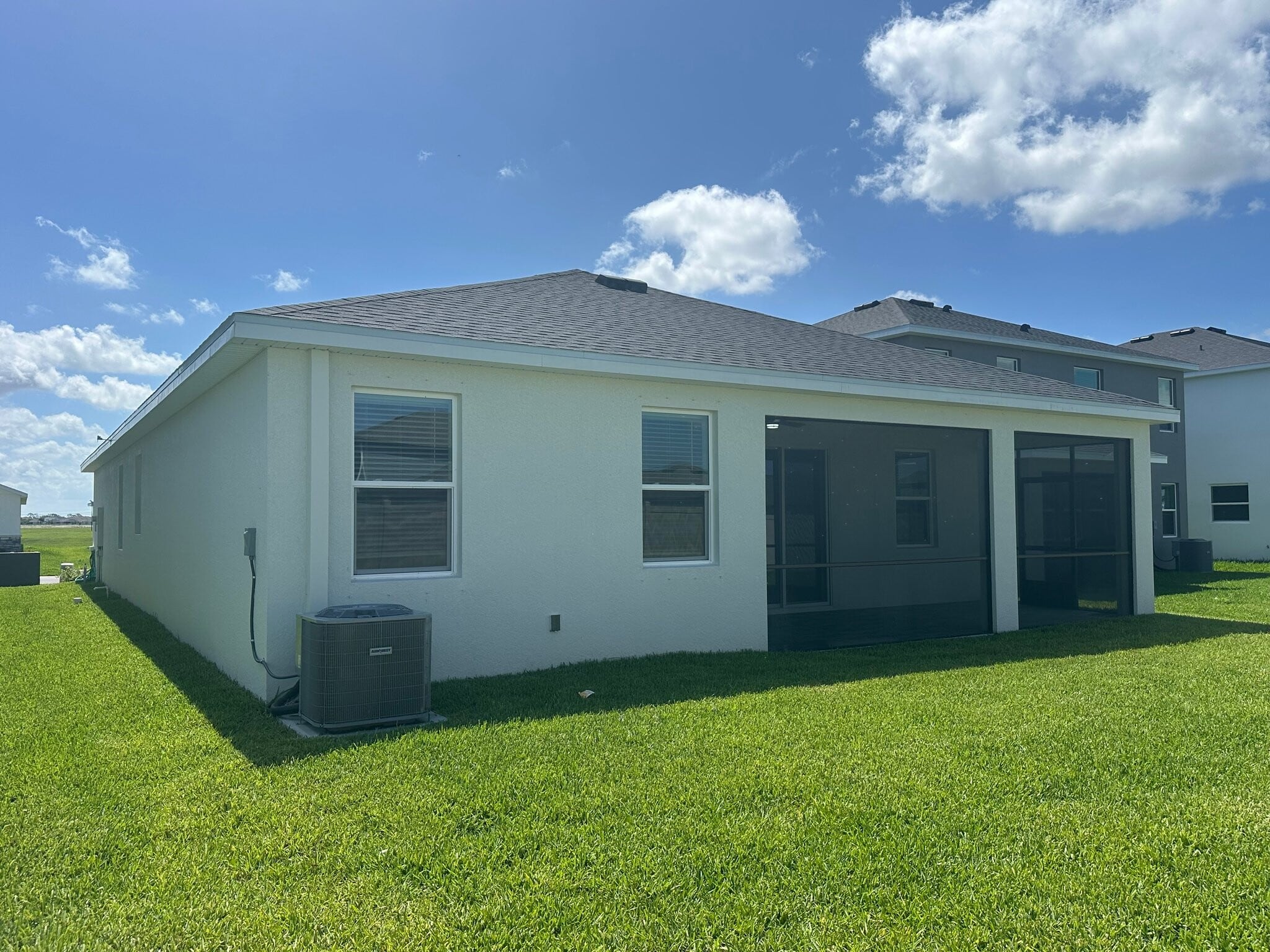 Building Photo - 9432 Bella Mar Trl