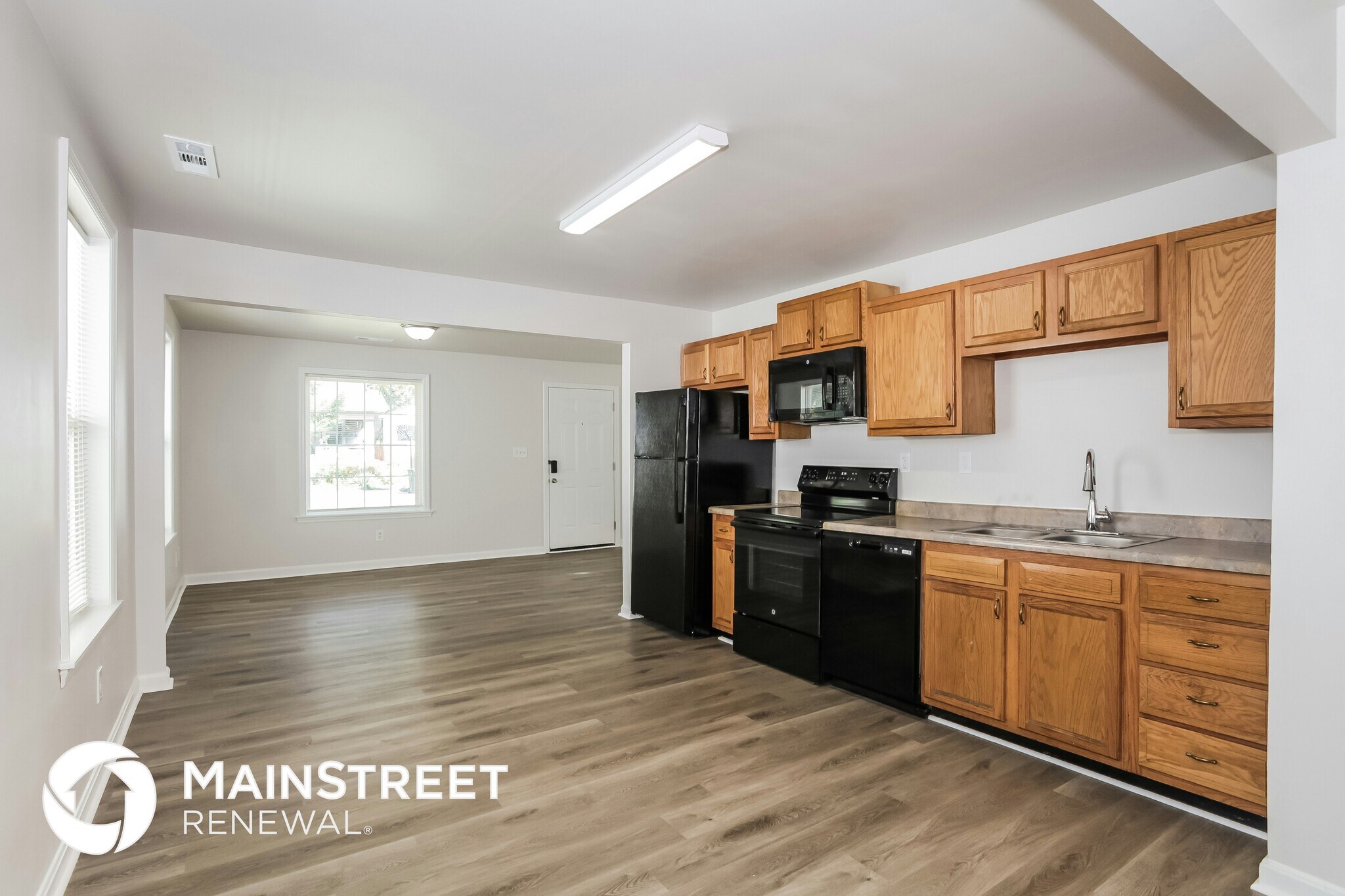 Building Photo - 5130 Fay Ave