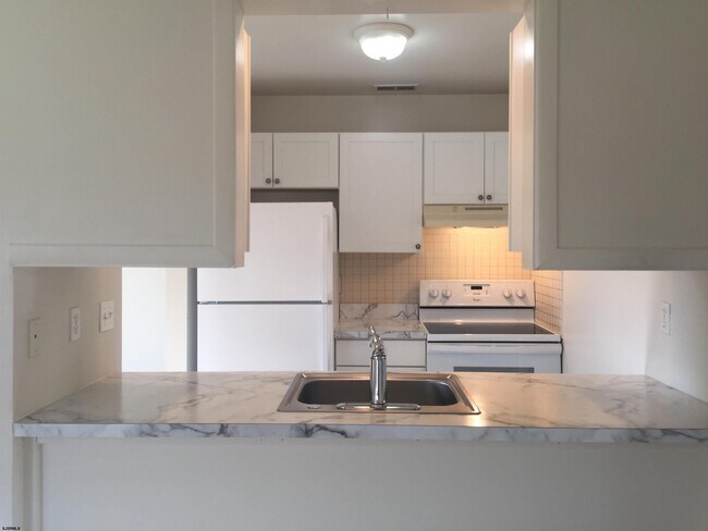 Building Photo - 344 36th St S