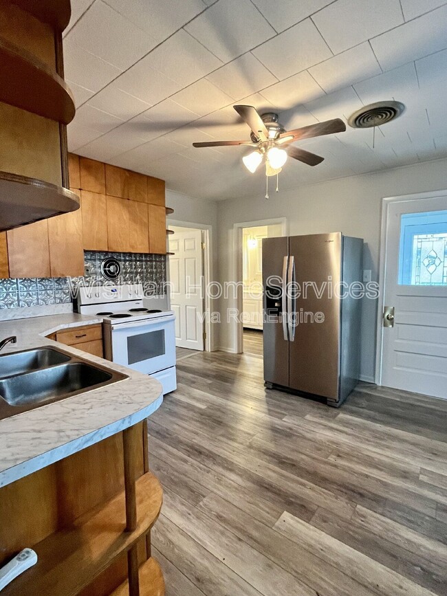 Building Photo - 2545 N Co Rd 1740