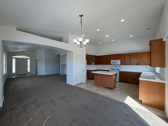 Building Photo - 1719 Short Oak Ct