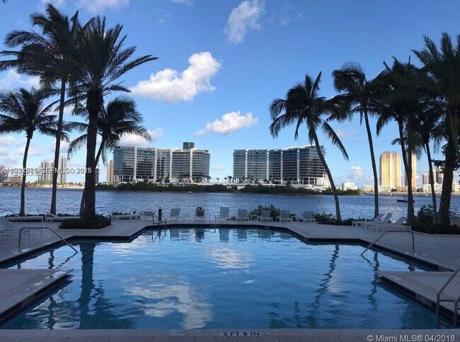 Building Photo - 3145 NE 184th St