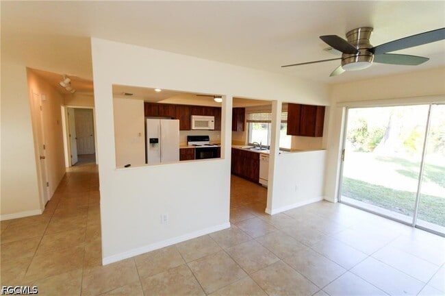 Building Photo - 1329 Torreya Cir