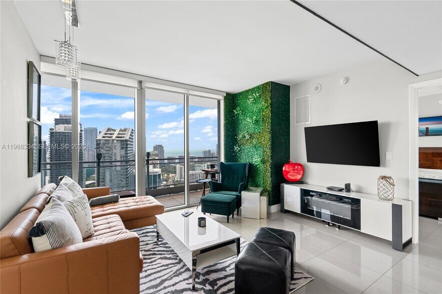 Building Photo - 92 SW 3rd St