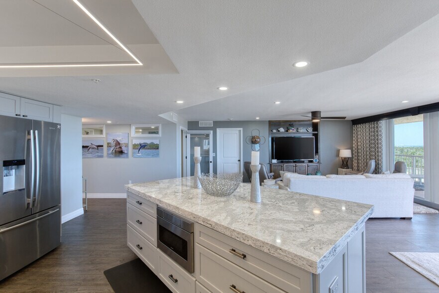 Building Photo - 230 Minorca Beach Way