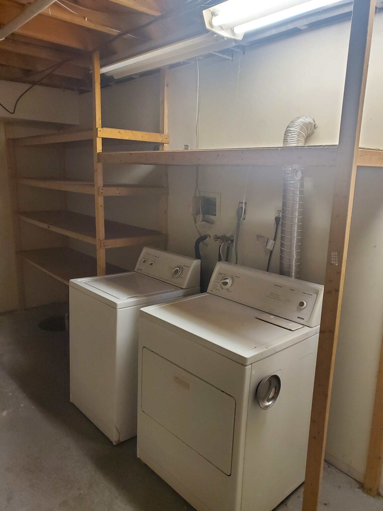 Building Photo - 1024 Cape Splitt Harbour