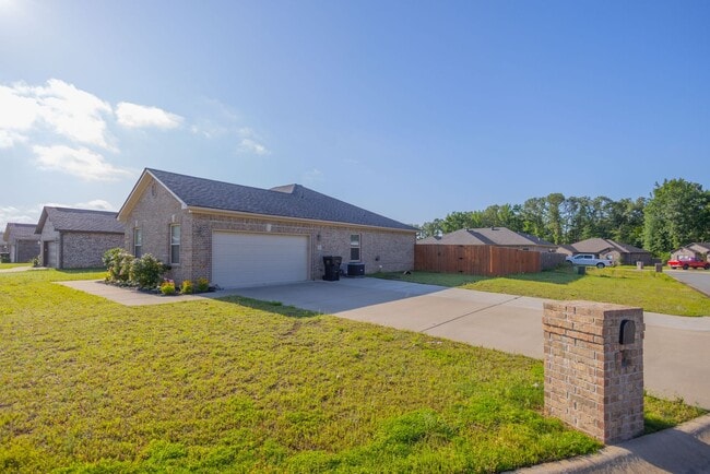 Building Photo - Charming 3 bedroom home in Austin