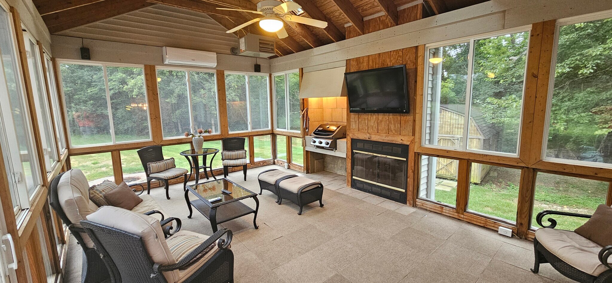 Building Photo - 1740 Magnolia Ct