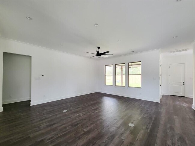 Building Photo - 18219 Polo Meadow Dr