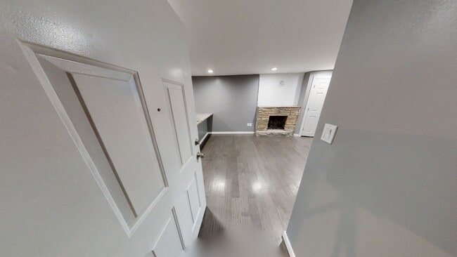 Building Photo - 171 Quail St