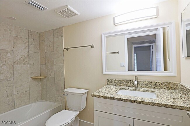 Building Photo - 5331 Summerlin Rd