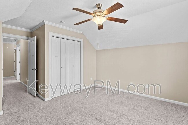 Building Photo - 582 Bunchgrass St