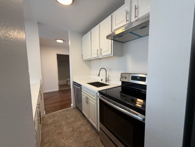 Interior Photo - Century Terrace