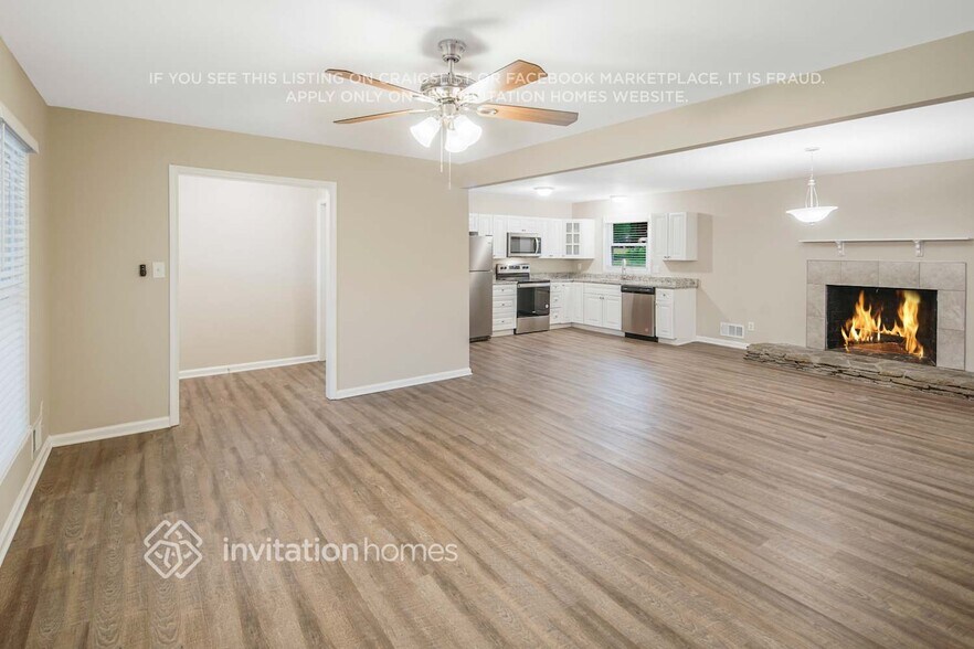 Building Photo - 3916 Amsbury Dr