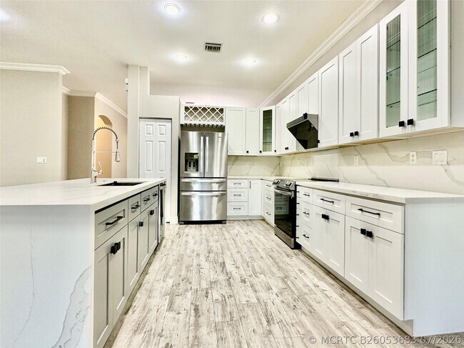 Building Photo - 4109 W Whitewater Ave