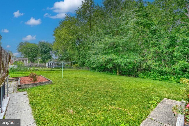 Building Photo - 112 Springside Dr