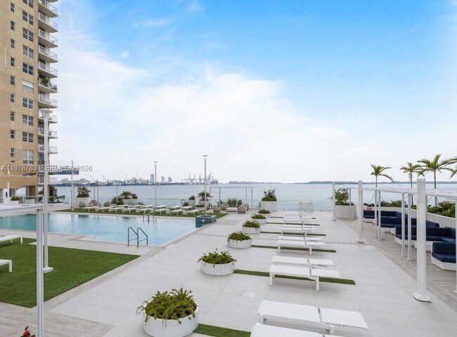 Building Photo - 770 Claughton Island Dr