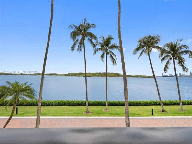Building Photo - 2425 Fisher Island Dr