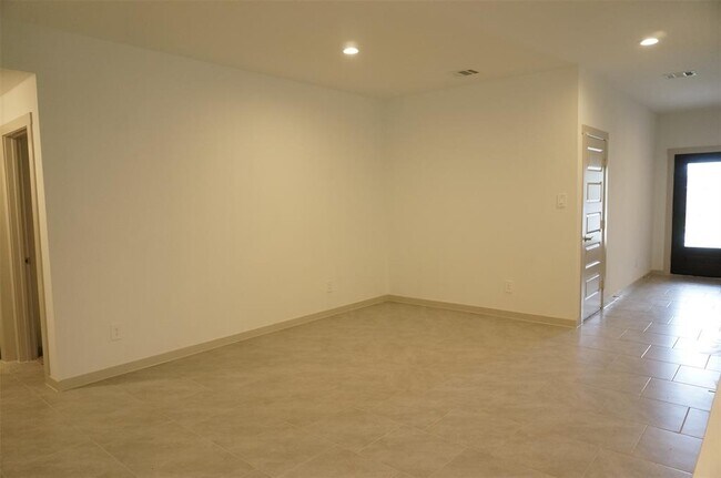 Building Photo - 3966 Canyon Shore Ln