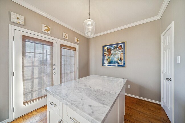 Building Photo - 5531 Cornish St