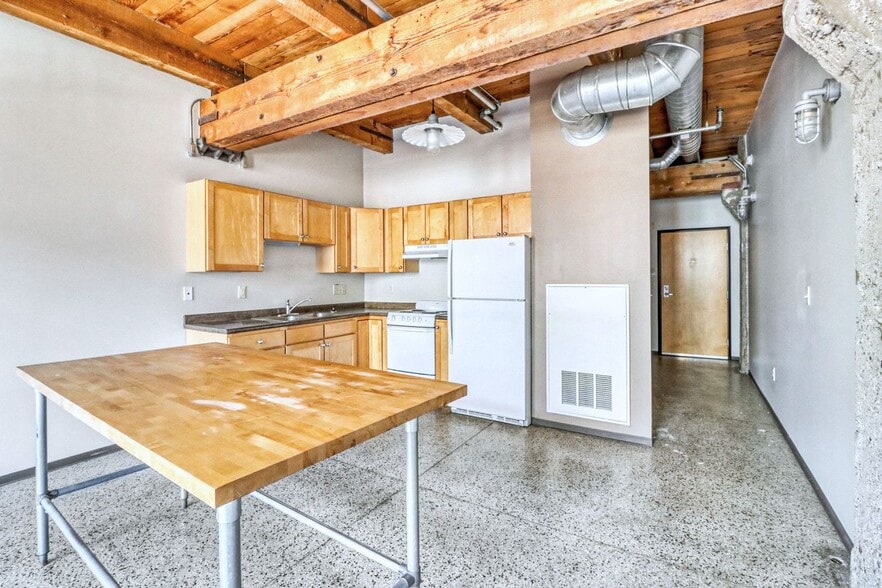 Interior Photo - Historic Downtown Location in Fargo, ND