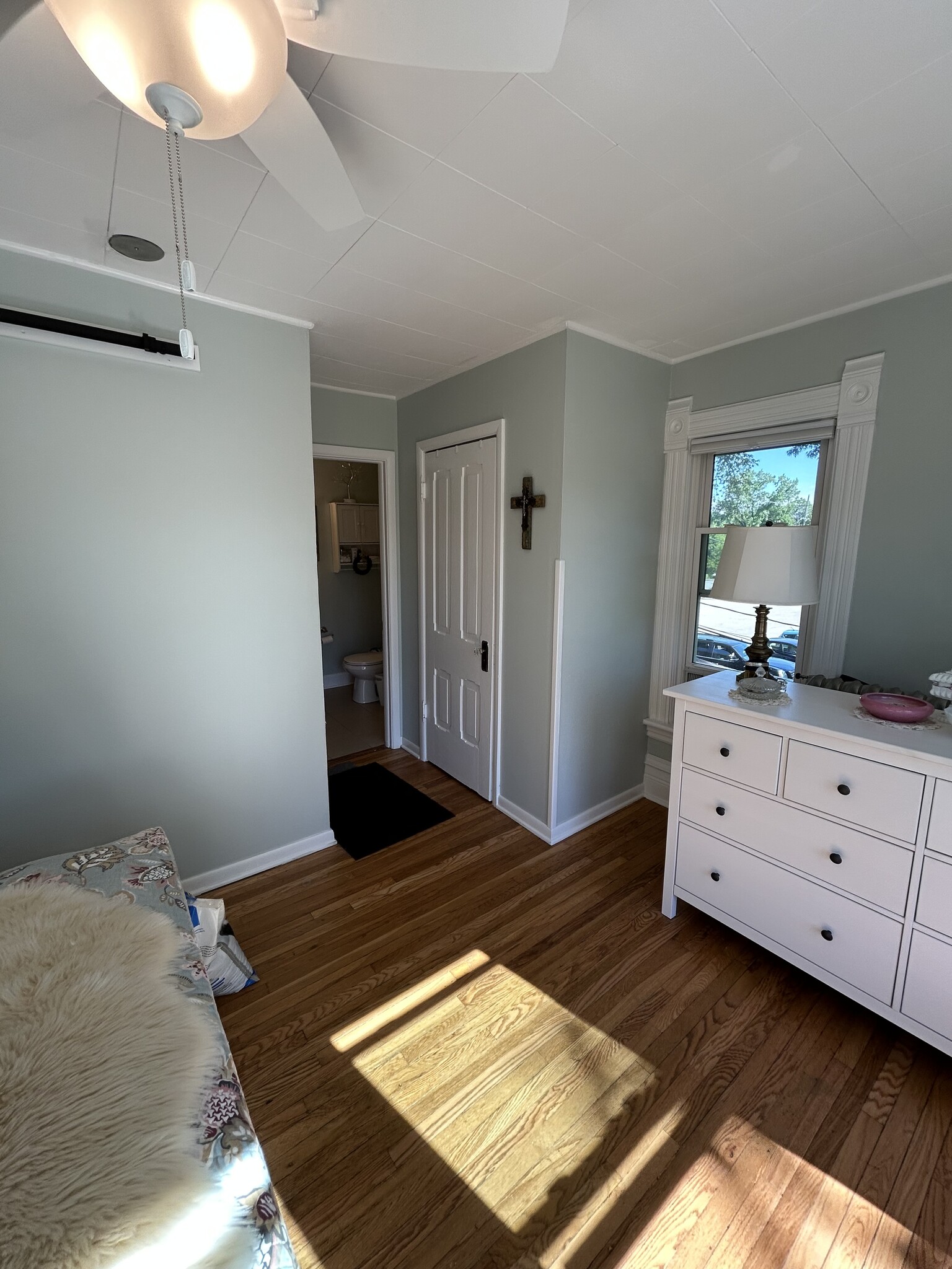 bedroom - 617 Delles Rd