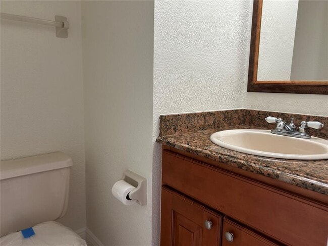 Building Photo - 3229 Oak Lawn Pl
