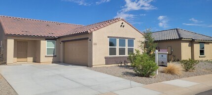 Building Photo - SHORT/LONG TERM /FREE RENT CALL FOR DETAILS