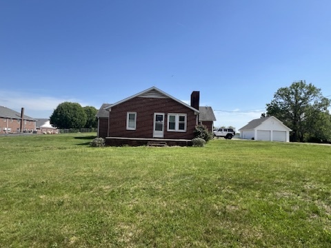Primary Photo - 820 Suncrest Orchard Rd