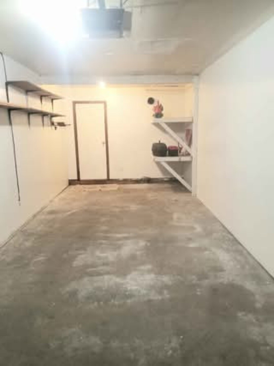 Building Photo - 1096 Shoshone Dr