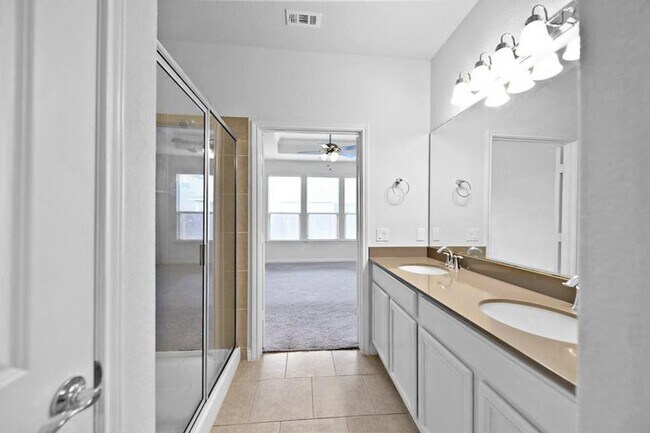 Building Photo - 16015 Remington Reserve Way