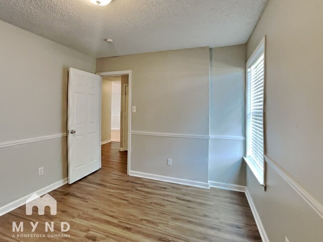 Building Photo - 3935 Rim Creek Ln