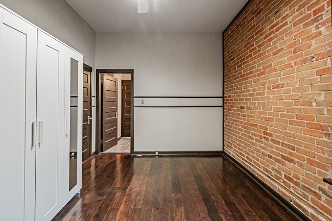 Building Photo - Charming 3BD, 2BA Wash Park Home with 2-Car Garage