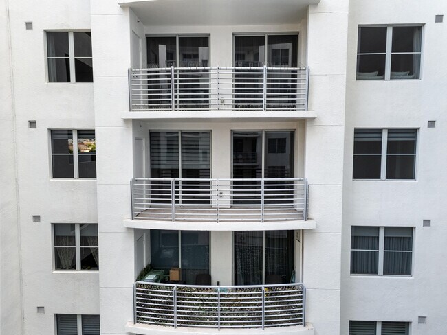 Building Photo - 1830 Radius Dr