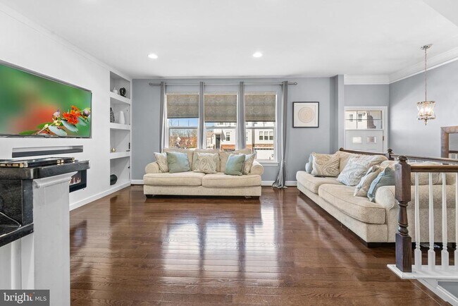 Building Photo - 16729 Shackleford Way