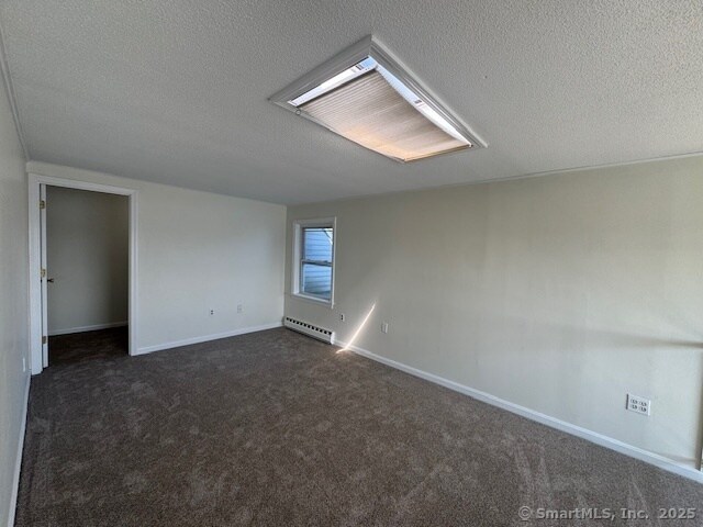 Building Photo - 271 Pequot Ave