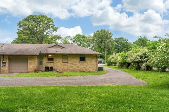 Building Photo - 119 Lake Terrace Dr