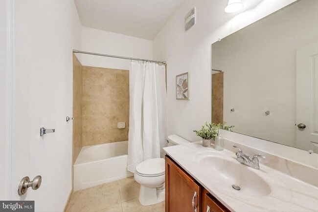 Building Photo - 23516 Hopewell Manor Terrace