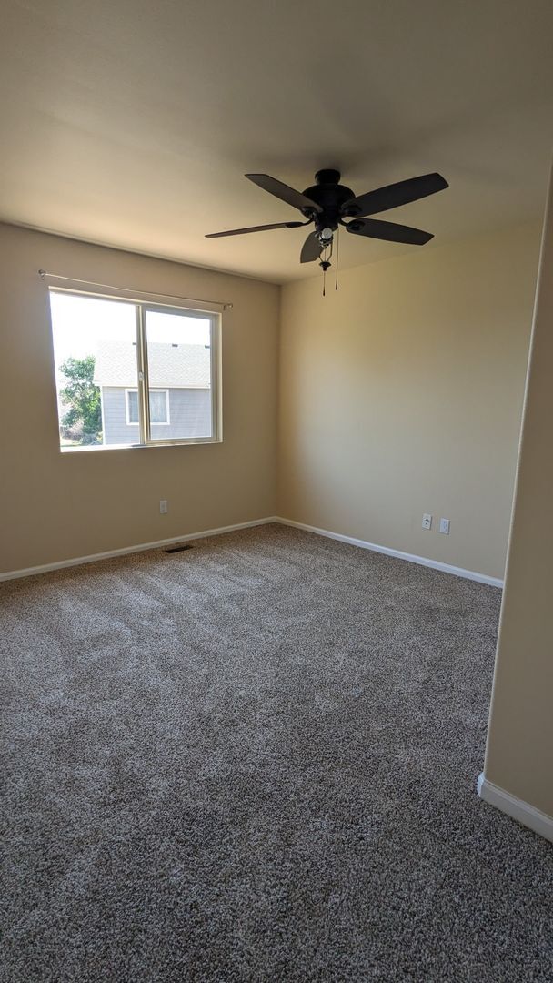 Building Photo - LOVELY TWO STORY HOME IN THE RANGE AT SPRI...