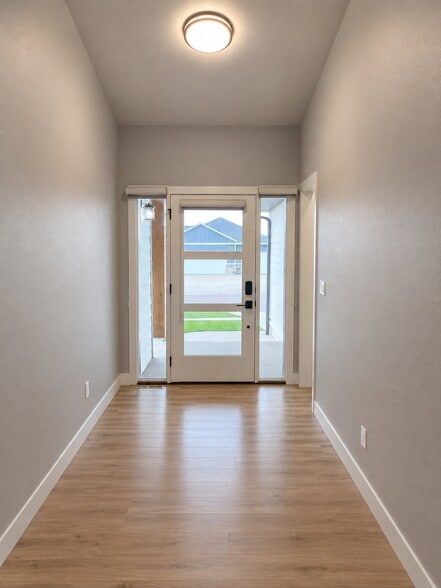 Building Photo - 1625 W Burton Dr
