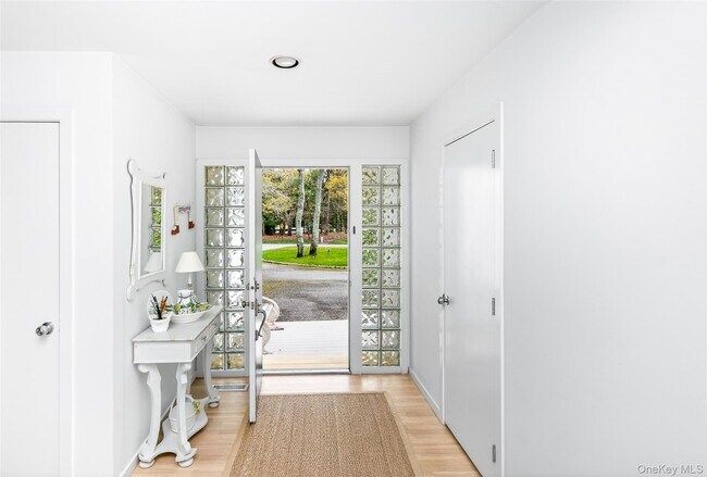 Building Photo - 1 Whippoorwill Ln