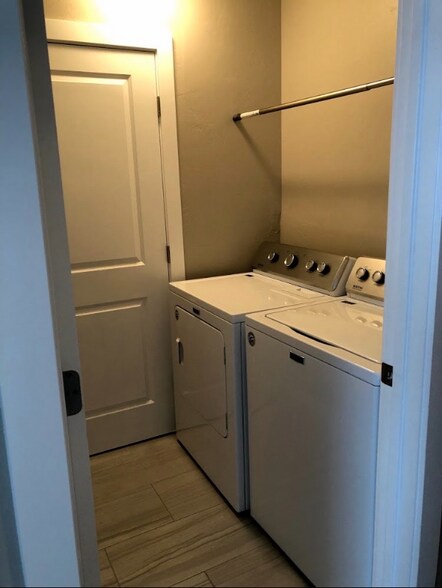 Building Photo - 3239 S 840 E