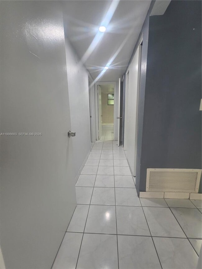 Building Photo - 8101 SW 73rd Ave