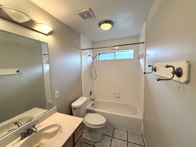 Building Photo - 9106 Reagan Meadow Ct