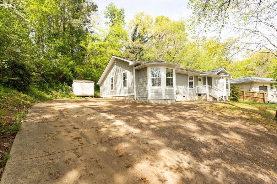 Building Photo - 3629 Thrushwood Dr